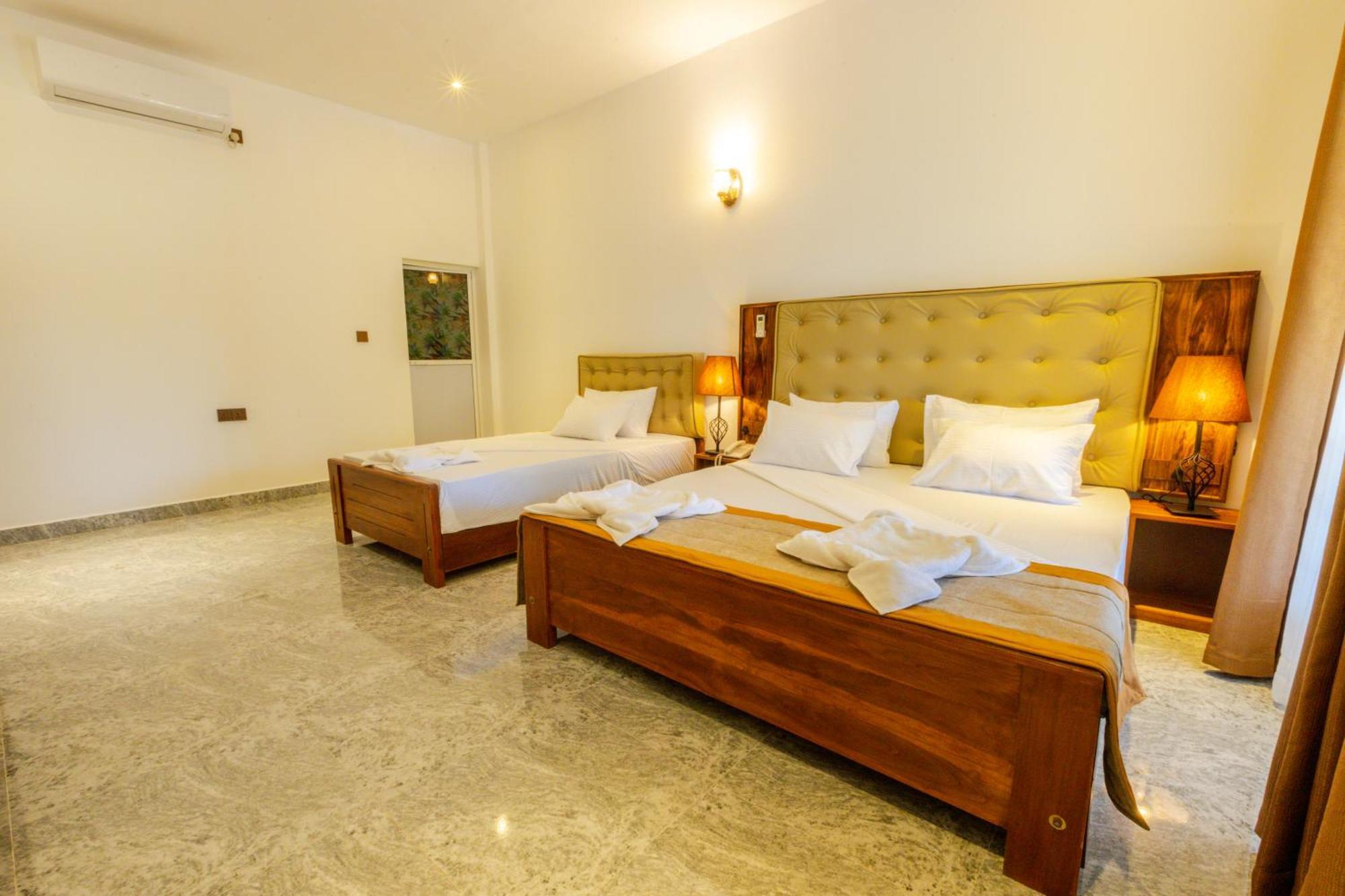 Elysia Sigiriya Hotel ダンブッラ エクステリア 写真