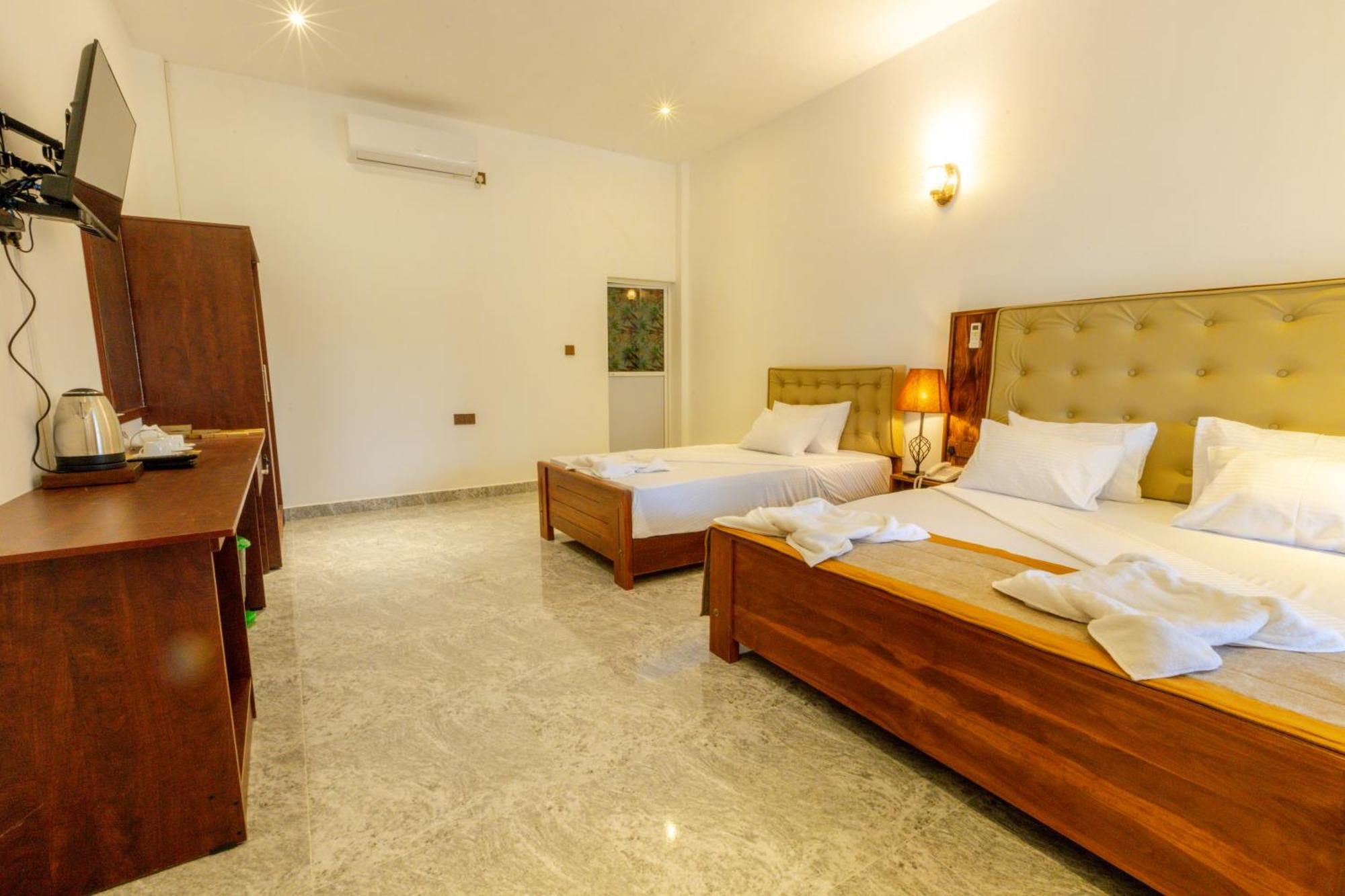 Elysia Sigiriya Hotel ダンブッラ エクステリア 写真