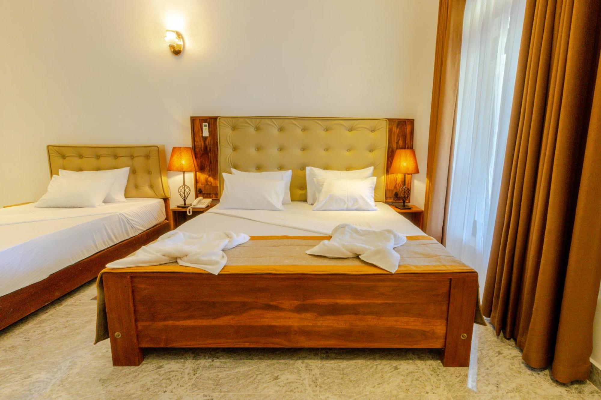 Elysia Sigiriya Hotel ダンブッラ エクステリア 写真