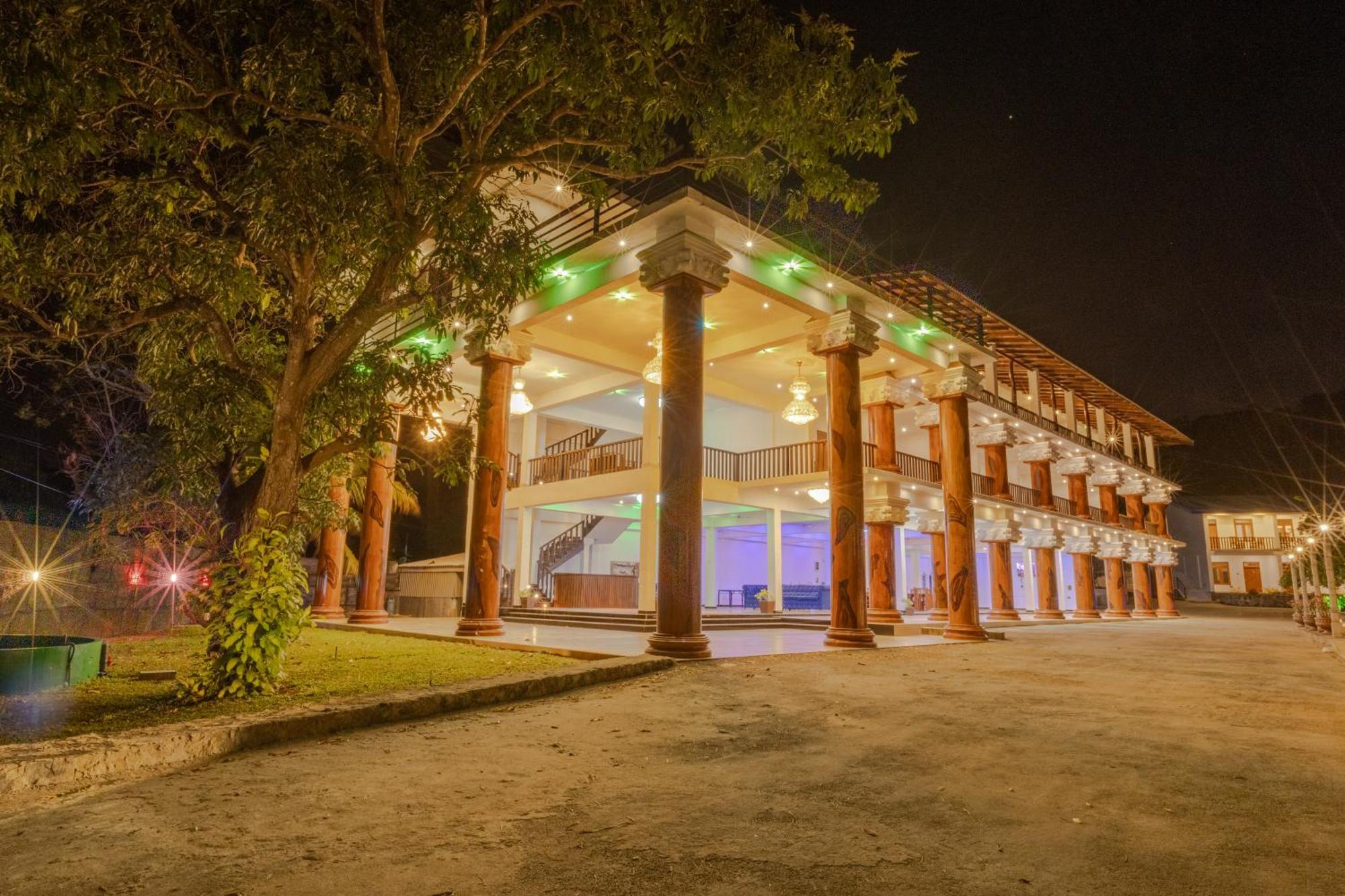 Elysia Sigiriya Hotel ダンブッラ エクステリア 写真